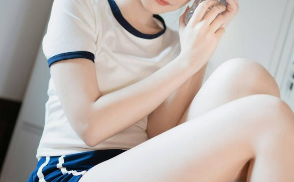体操服排球女孩COS｜焖焖碳演绎日系运动少女的青春电影感