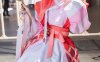 樱色巫女降临！PikuPiku樱巫女cos还原神社偶像的治愈魅力