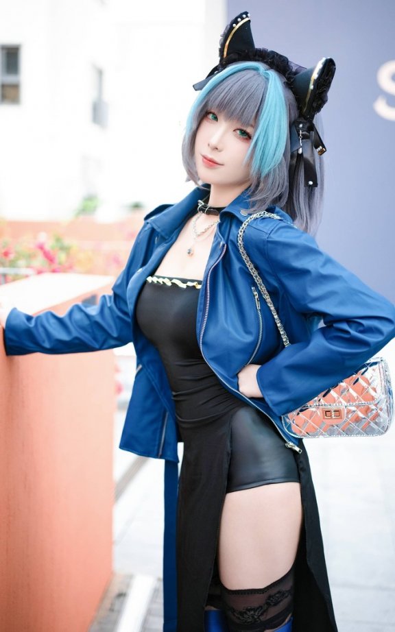 封疆疆v柴郡COS赏析|碧蓝航线常服版猫系少女的氛围感爆棚