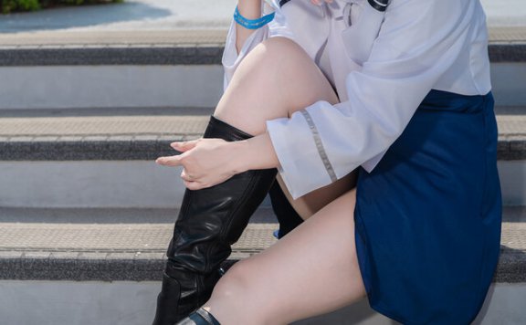 Kachasu玛修cos亮相AnimeJapan:眼镜制服造型温柔又吸睛