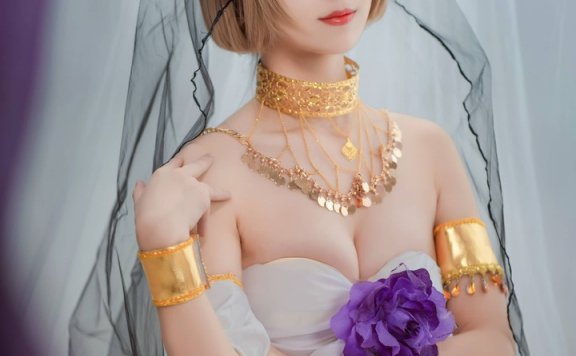 出包王女舞娘COS赏析：弥音音演绎花嫁风格的梦幻角色魅力