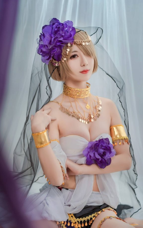 出包王女舞娘COS赏析:弥音音演绎花嫁风格的梦幻角色魅力