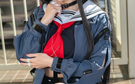 鸣潮朽叶千咲COS:天世Amase冷艳眼神诠释废墟感少女魅力