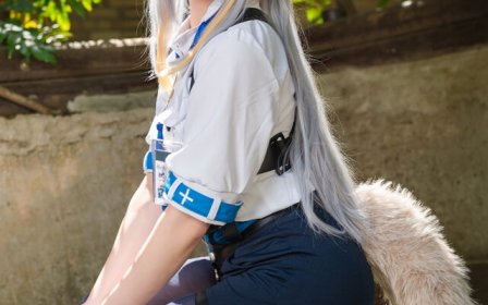 彩虹社栞叶瑠璃COS:汪Wan演绎白制服兽耳少女的治愈魅力