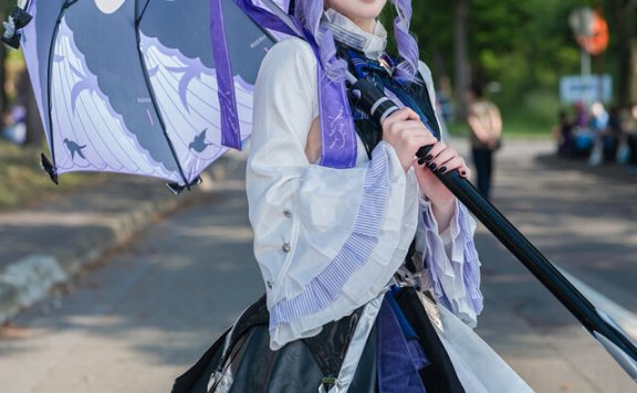 北海道漫展TMAF直击:Rai薇薇安班希COS演绎神秘优雅气质