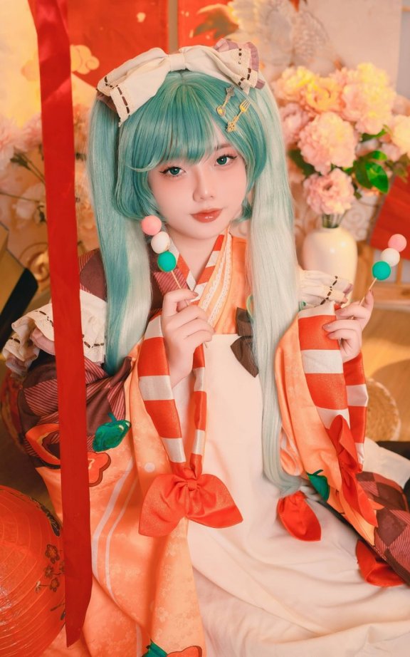 Messie Huang初音未来COS:东方美学造型展现虚拟偶像魅力