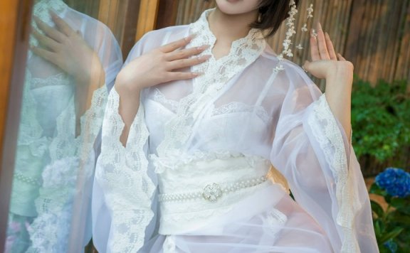 yuuhui玉汇无尽夏COS赏析|白纱和服勾勒庭院间的和风诗意
